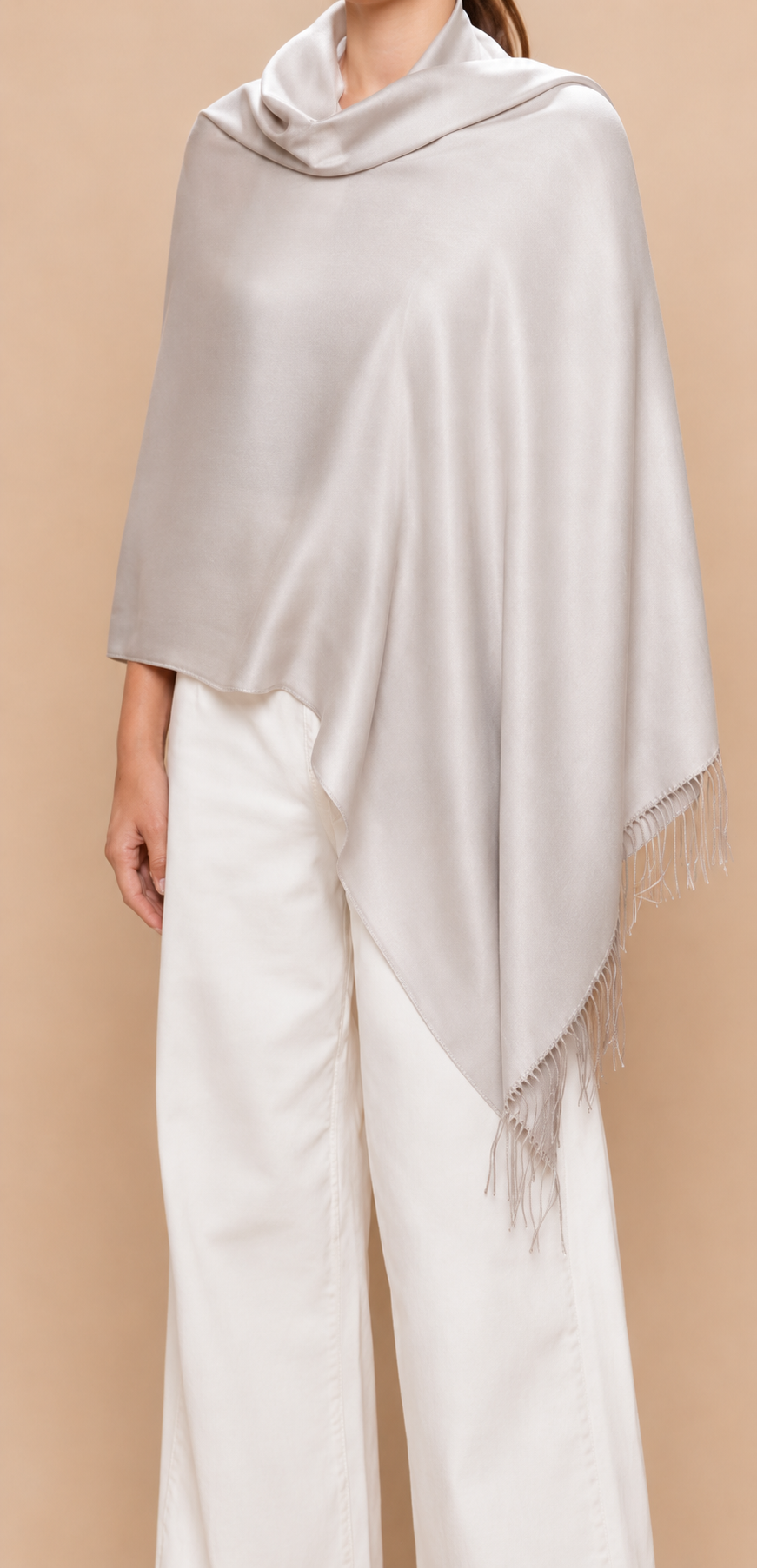 UNICOLOR SATEEN SHAWL