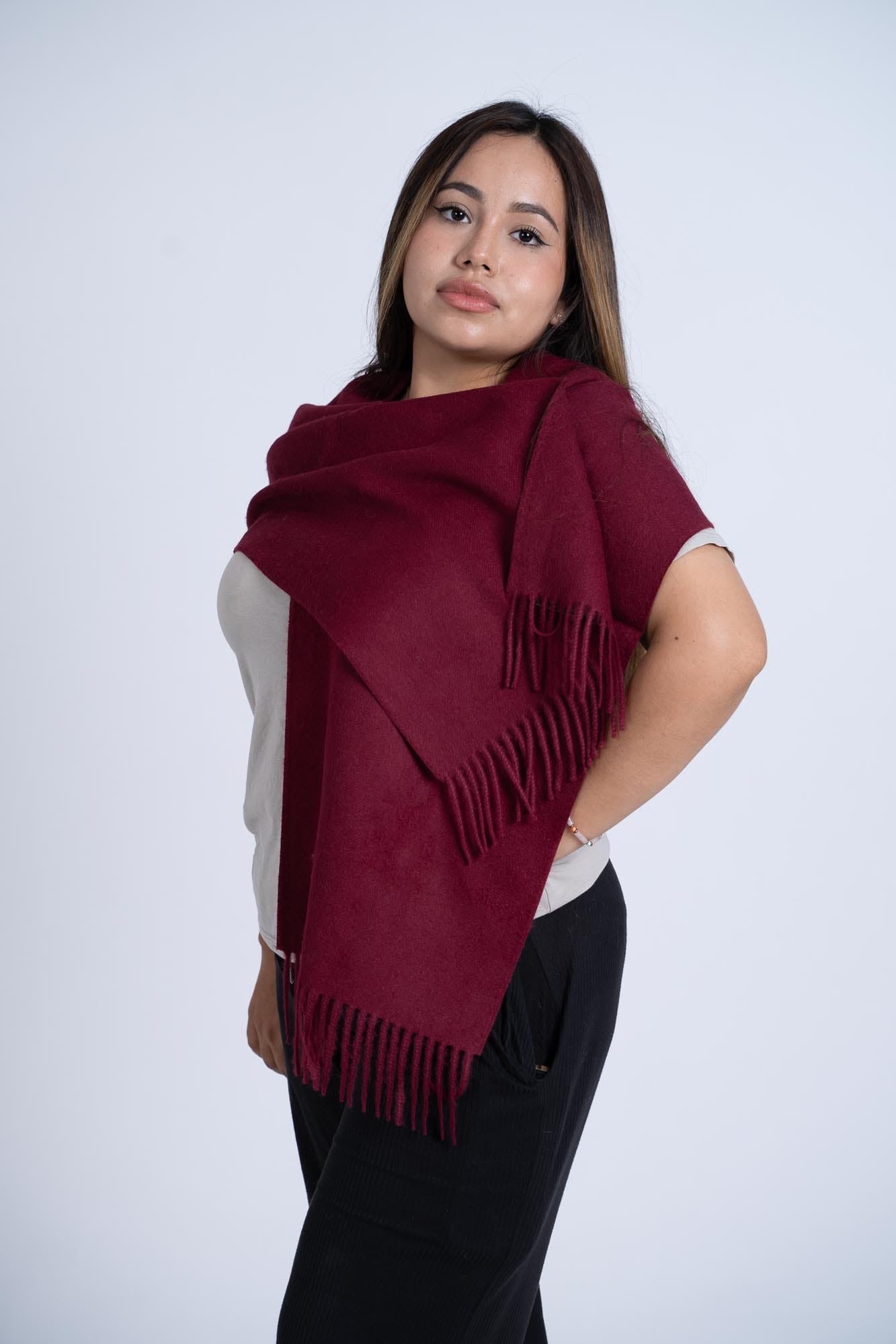 UNICOLOR SATEEN SHAWL
